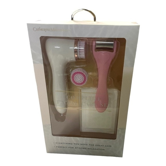 𝅺CATHERINE Malandrino Complete Facial Set - Picture 3 of 5